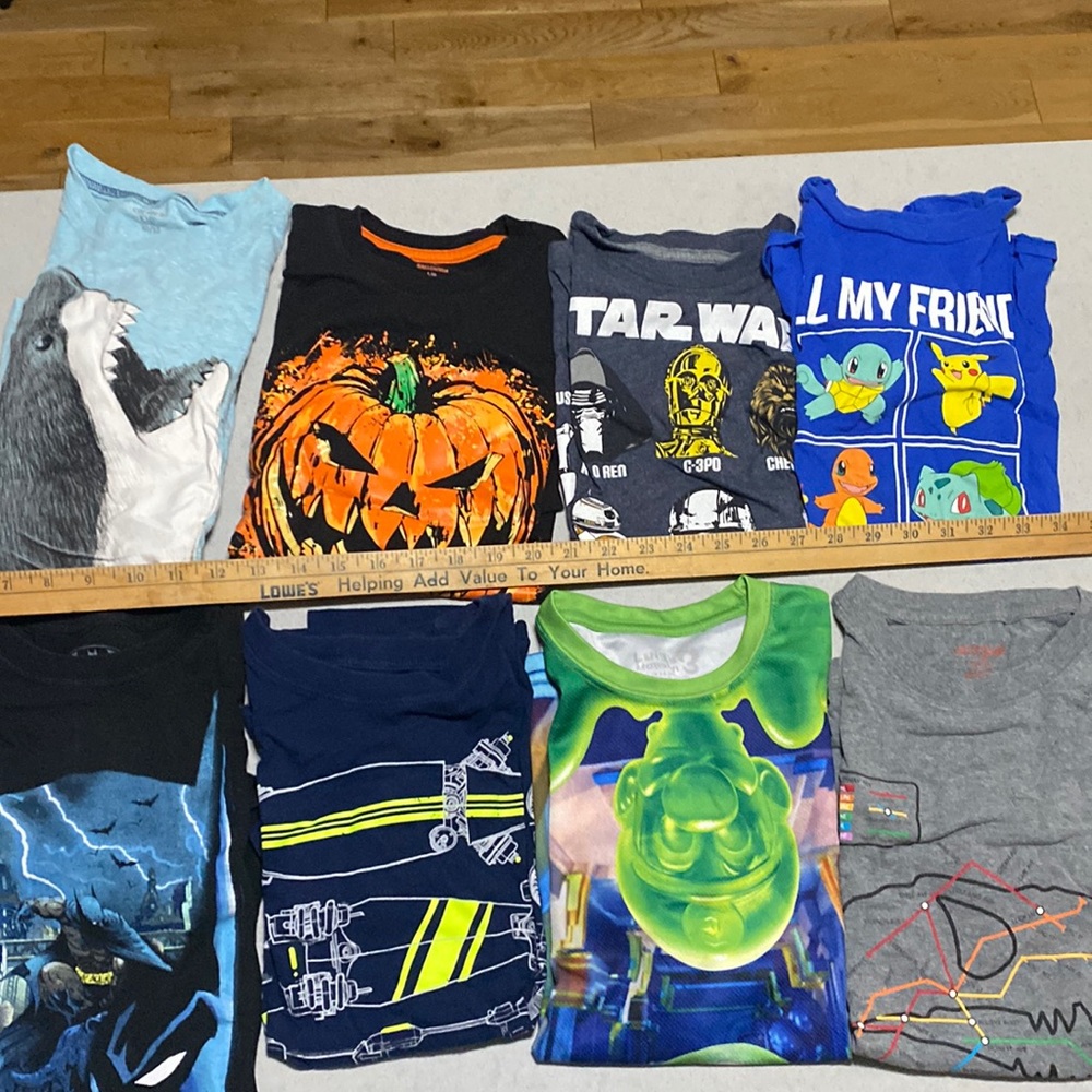 Boy’s T-shirt Lot (8) Size Large Pokémon Star Wars Batman